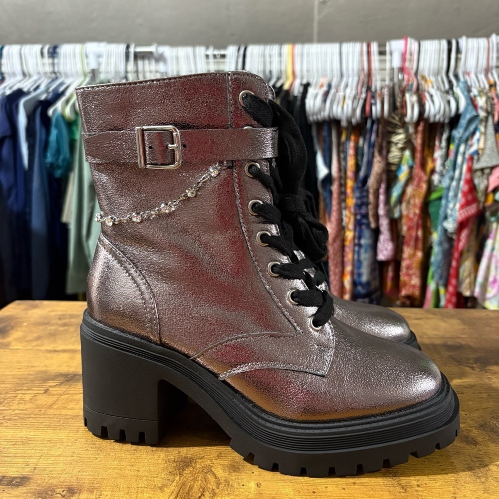 POP Women's Metallic Combat Yeardly Block Heeled Boots NEW 6.5